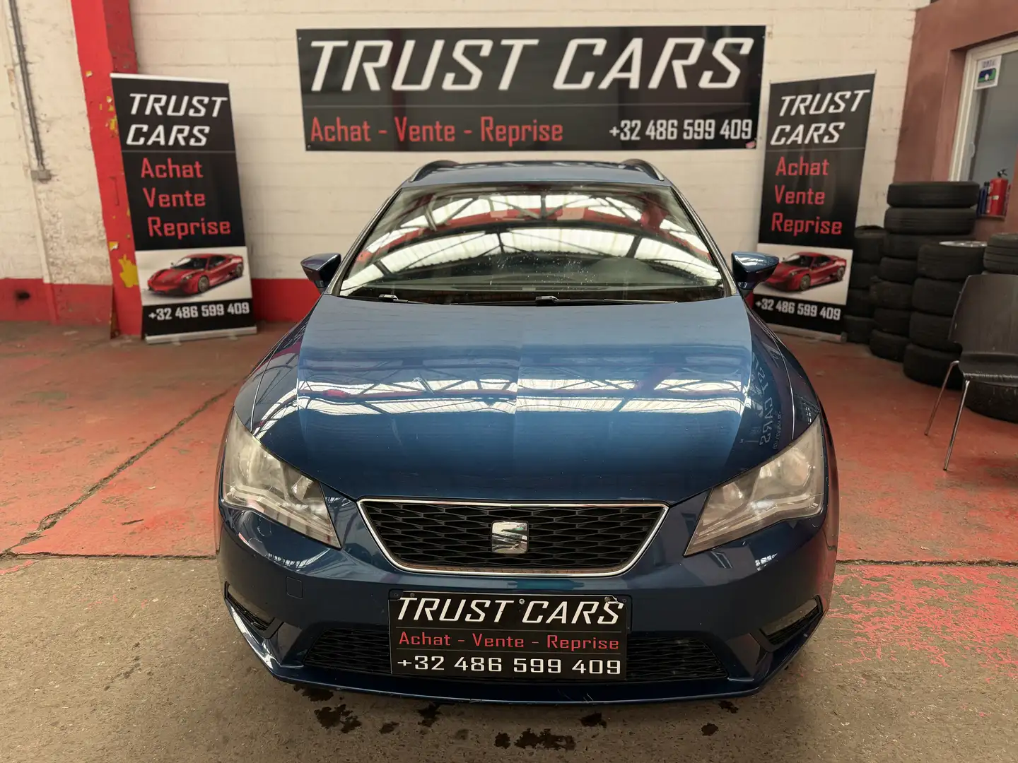 SEAT Leon ST 1.6 CR TDi 12 MOIS DE GARANTIE Bleu - 1