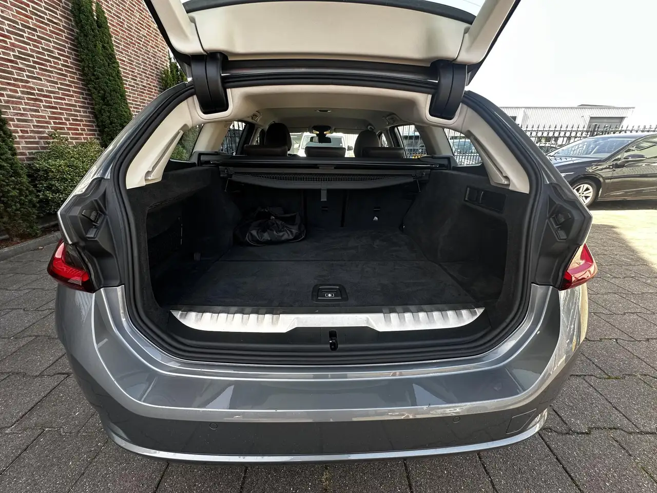 BMW 320 3-serie Touring 320e Sport Leder ShadowLine Camera, миниатюра 24