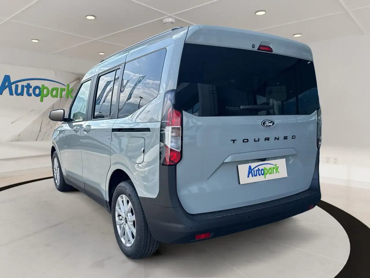 Ford Tourneo Courier 2026 — фото 6