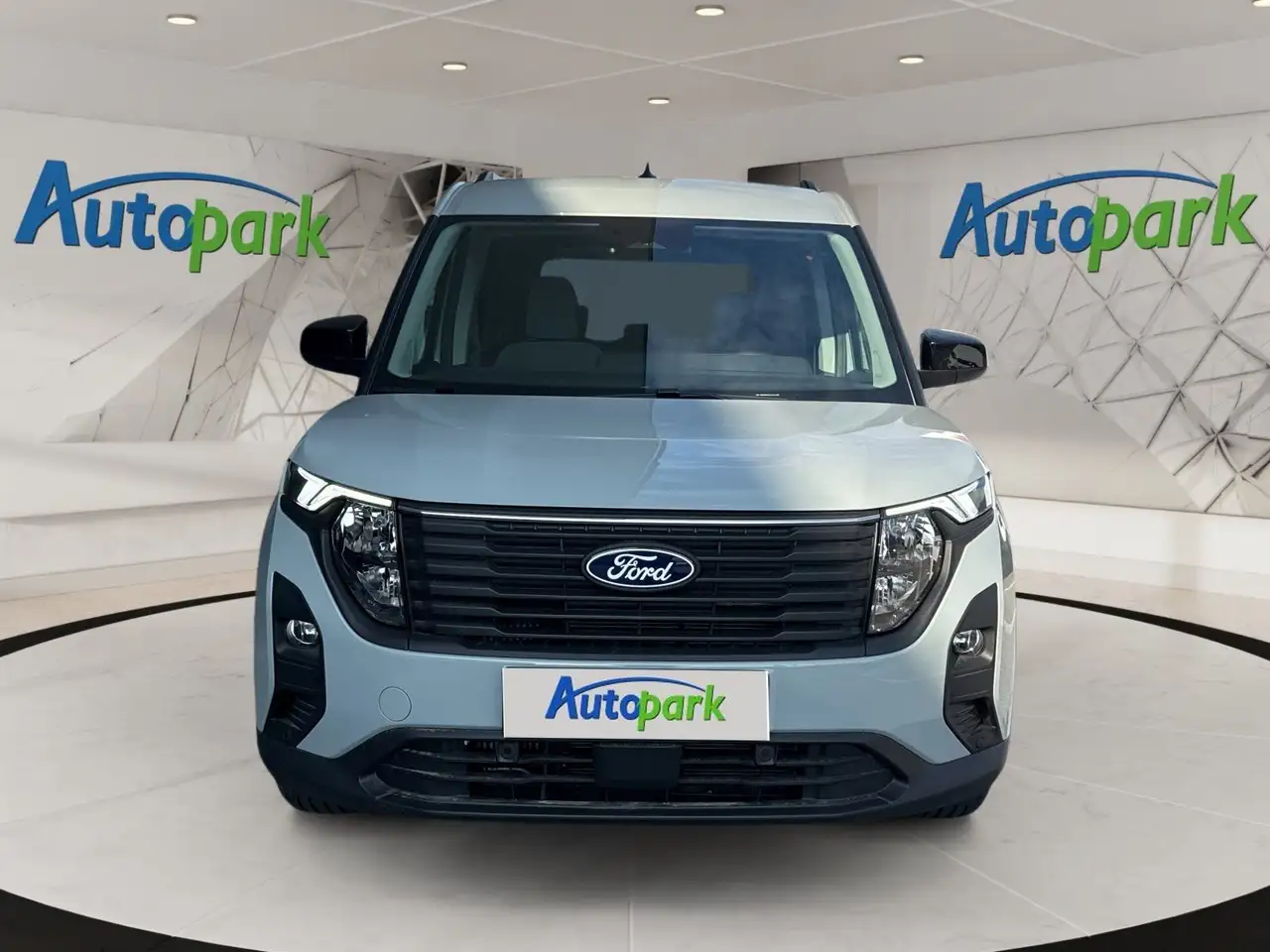 Ford Tourneo Courier 2026