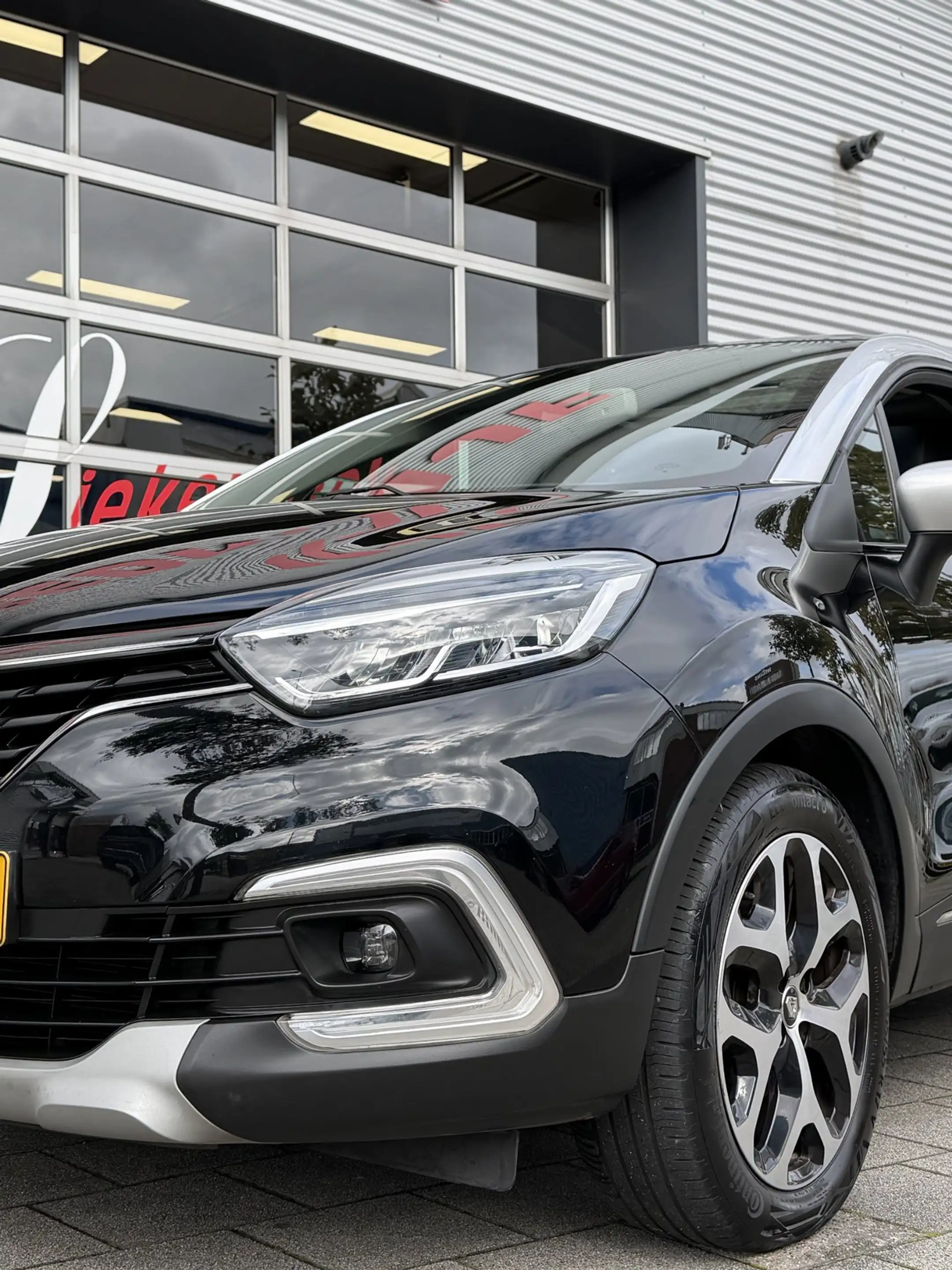 Renault Captur 1.3 TCe Intens AUTOMAAT I Panorama dak I Navigatie — photo 15