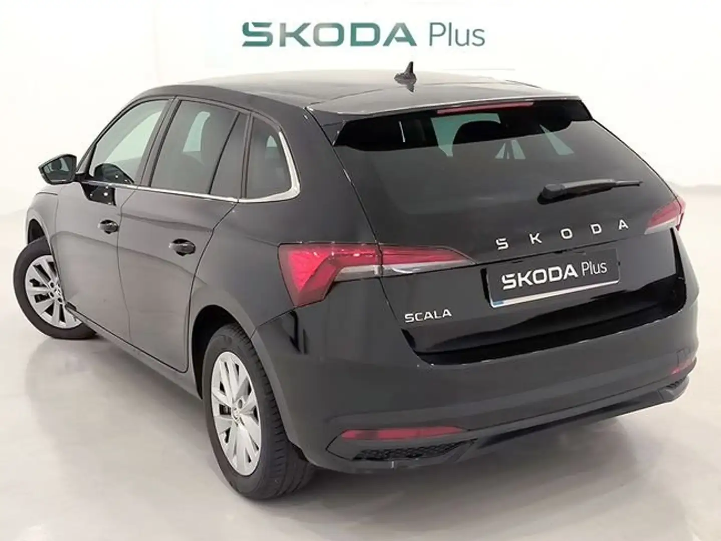 Skoda Scala 1.0tsi 115cv man 6v. Negro - 2