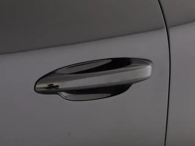 Porsche Macan view 20