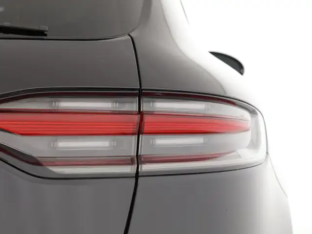 Porsche Macan view 22