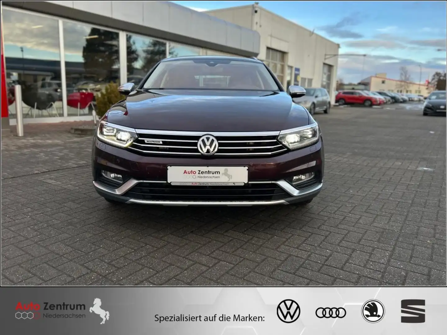 Volkswagen Passat Alltrack 2.0 TDI 4M DYNAUDIO CarPlay AHK*PANO*360° Rouge - 2