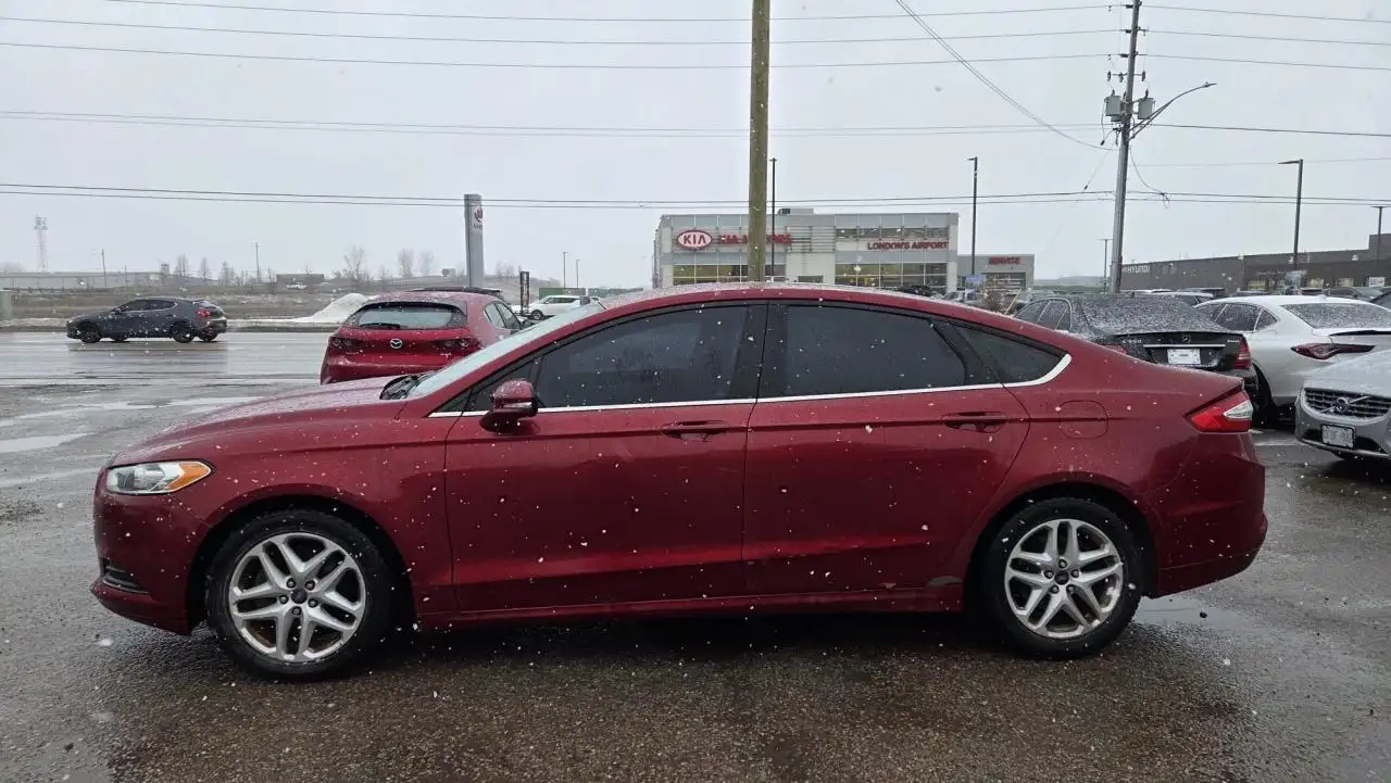 Ford Fusion снимка Ford Fusion