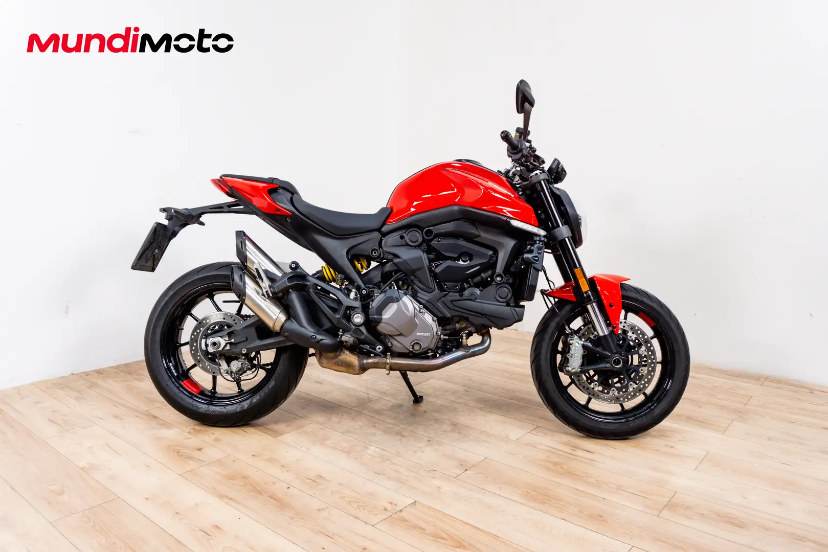 Ducati Monster 937 - 1