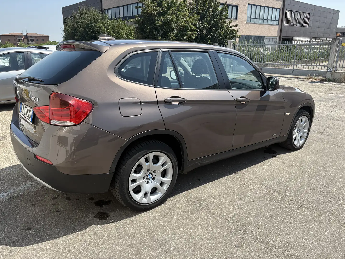 BMW X1 sdrive18d Attiva - 1
