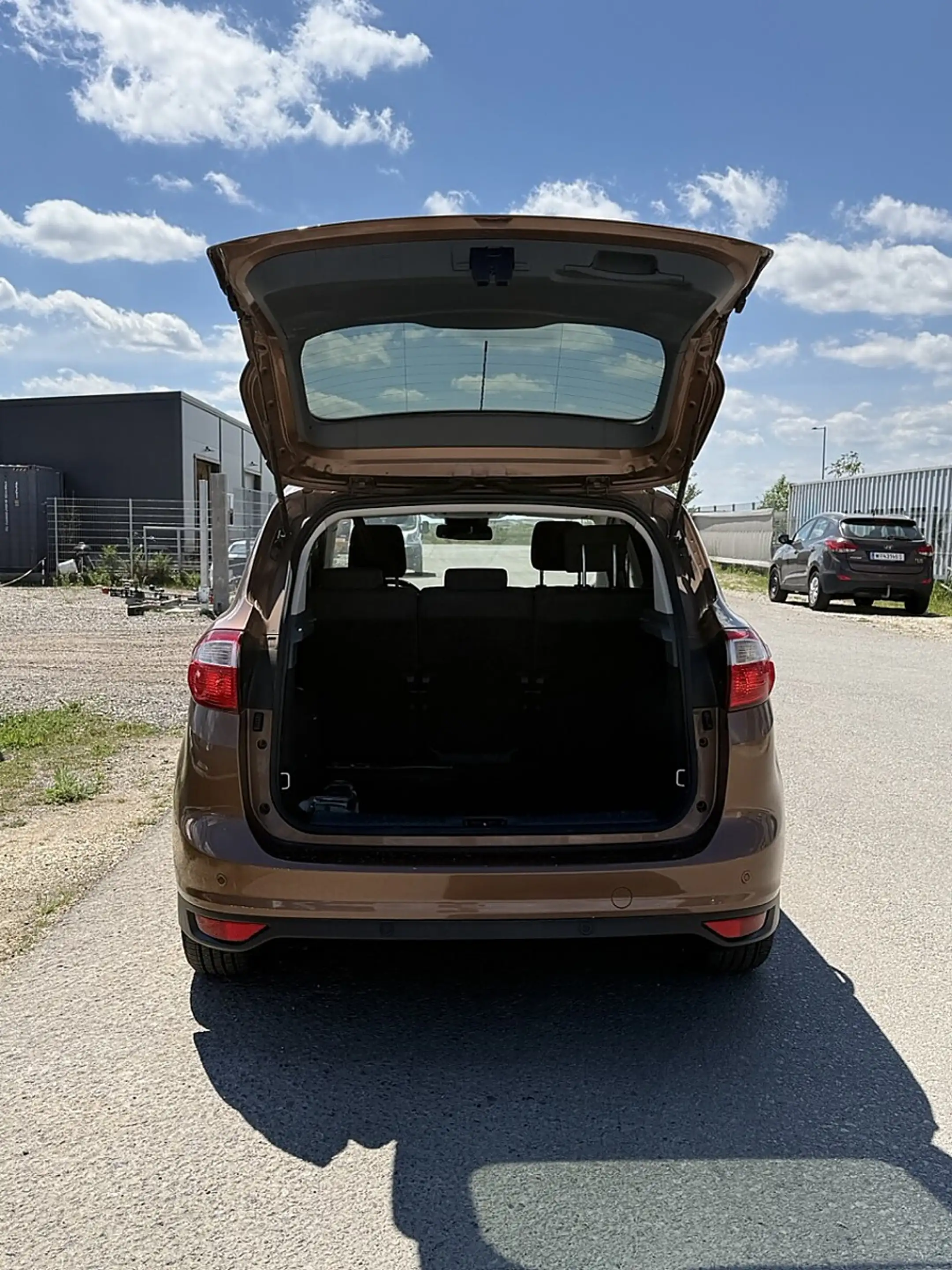 Ford C-Max C-MAX Titanium 1,0 EcoBoost — photo 6