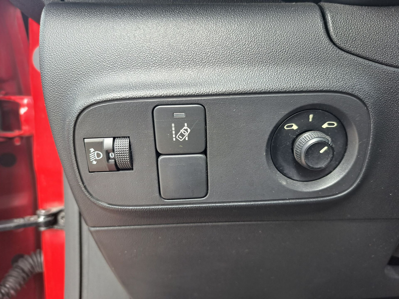 Citroen C3 1.2 PureTech FEEL S/S — photo 14