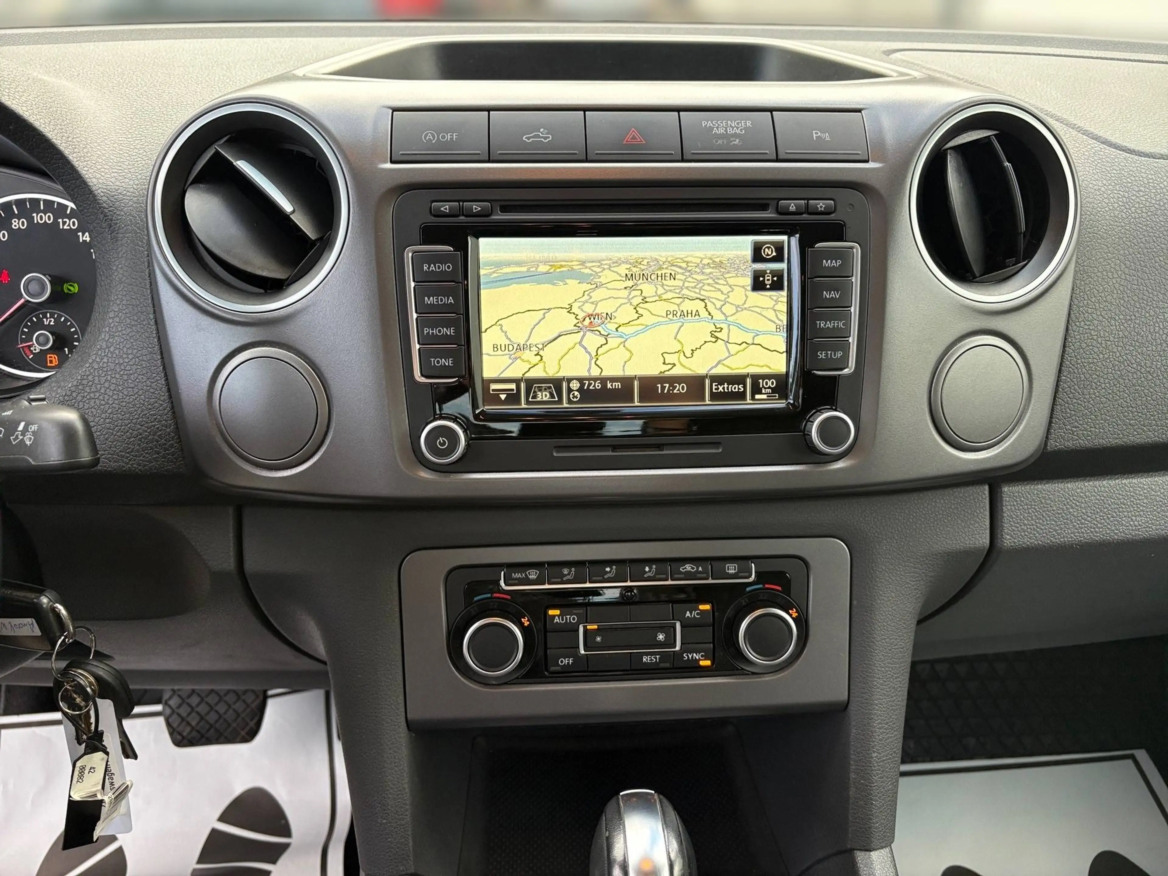 Volkswagen Amarok Highline DoubleCab 4Motion — photo 10