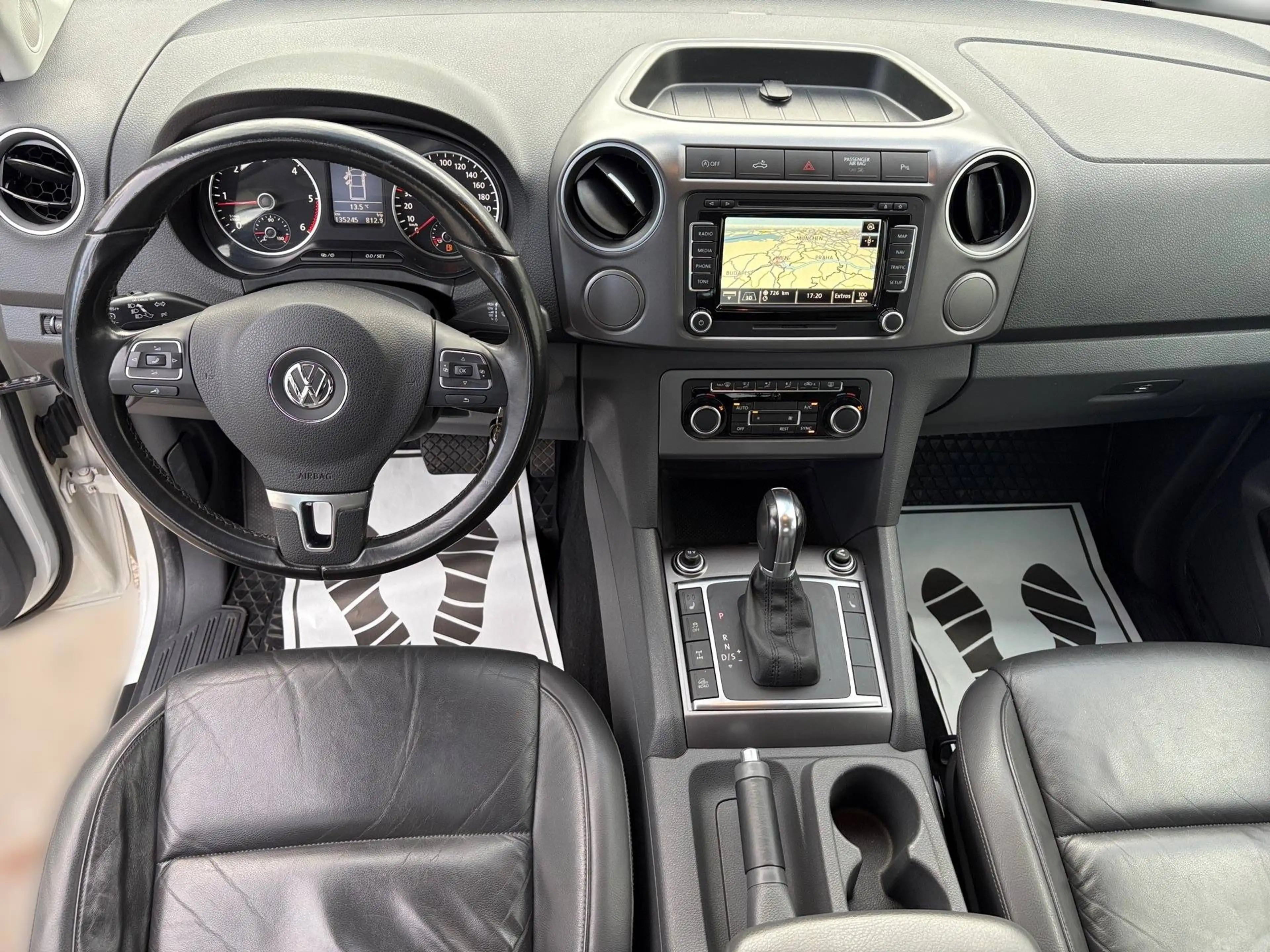 Volkswagen Amarok Highline DoubleCab 4Motion — photo 11