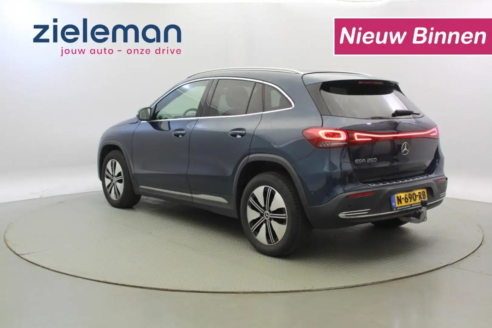 Mercedes-Benz EQA 250 250 Business Solution Luxury 67 kWh - Camera, Trek Blauw - 2