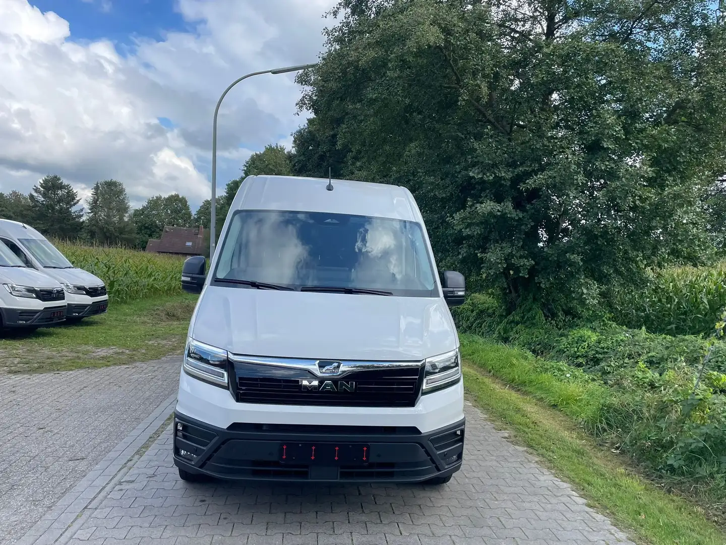 MAN TGE 3.140 Weiß - 2