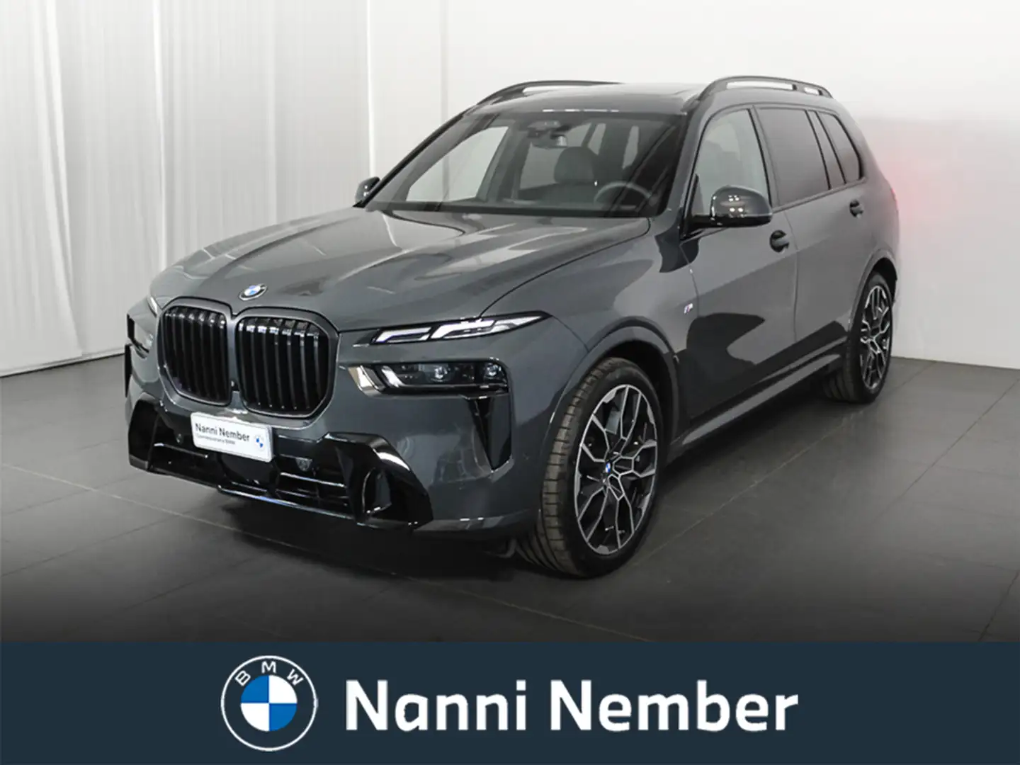 BMW X7 xDrive 40i MSport Pro Grey - 1