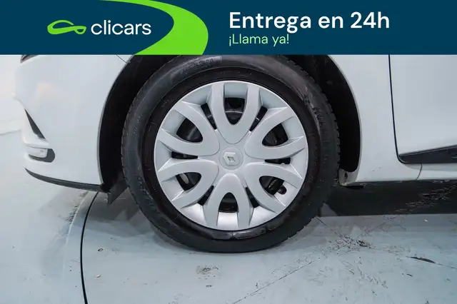 Renault Clio view 11