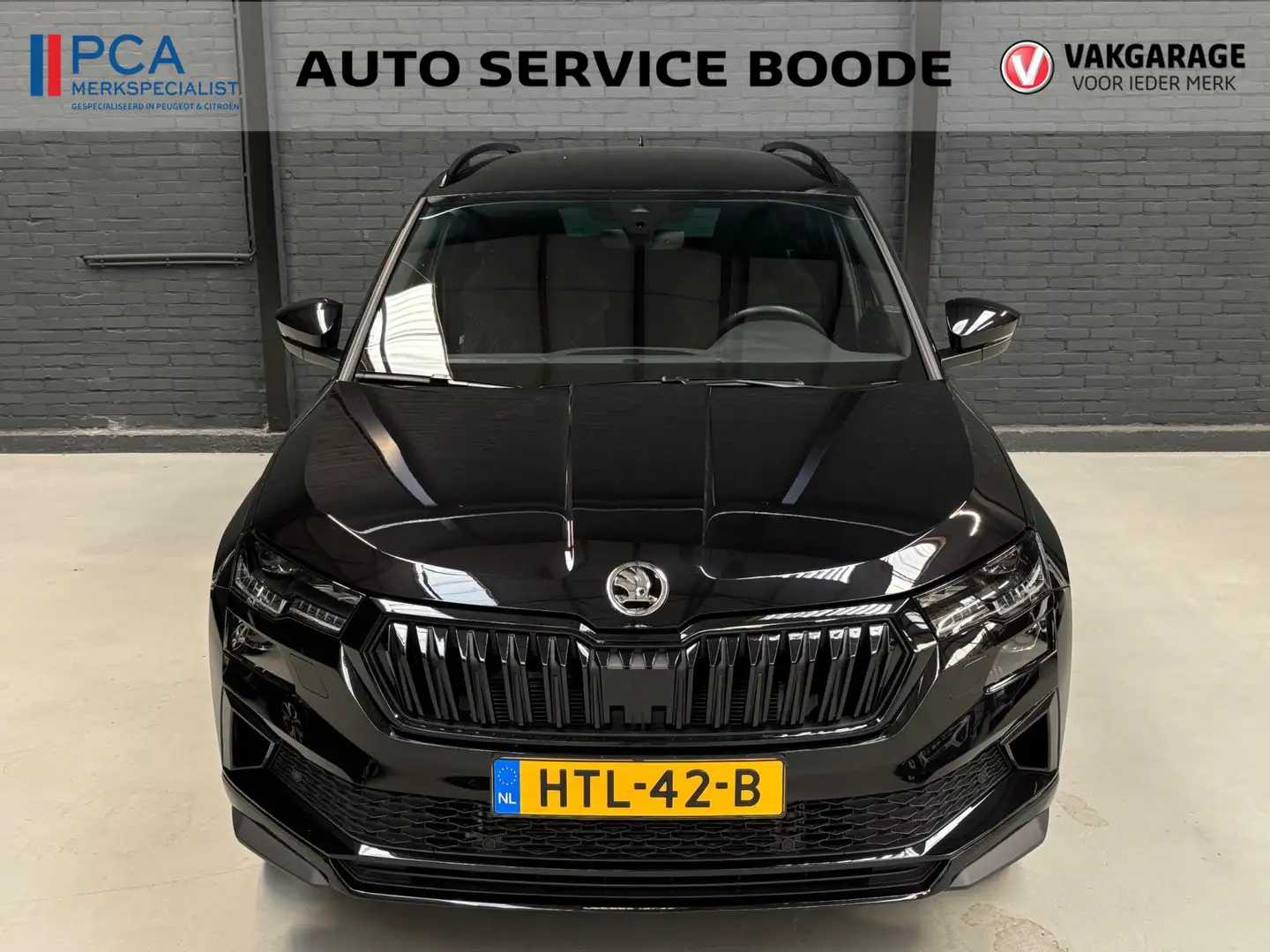 Skoda Karoq 1.5 TSI (150 pk) Sportline automaat - Virtual Cock Schwarz - 2