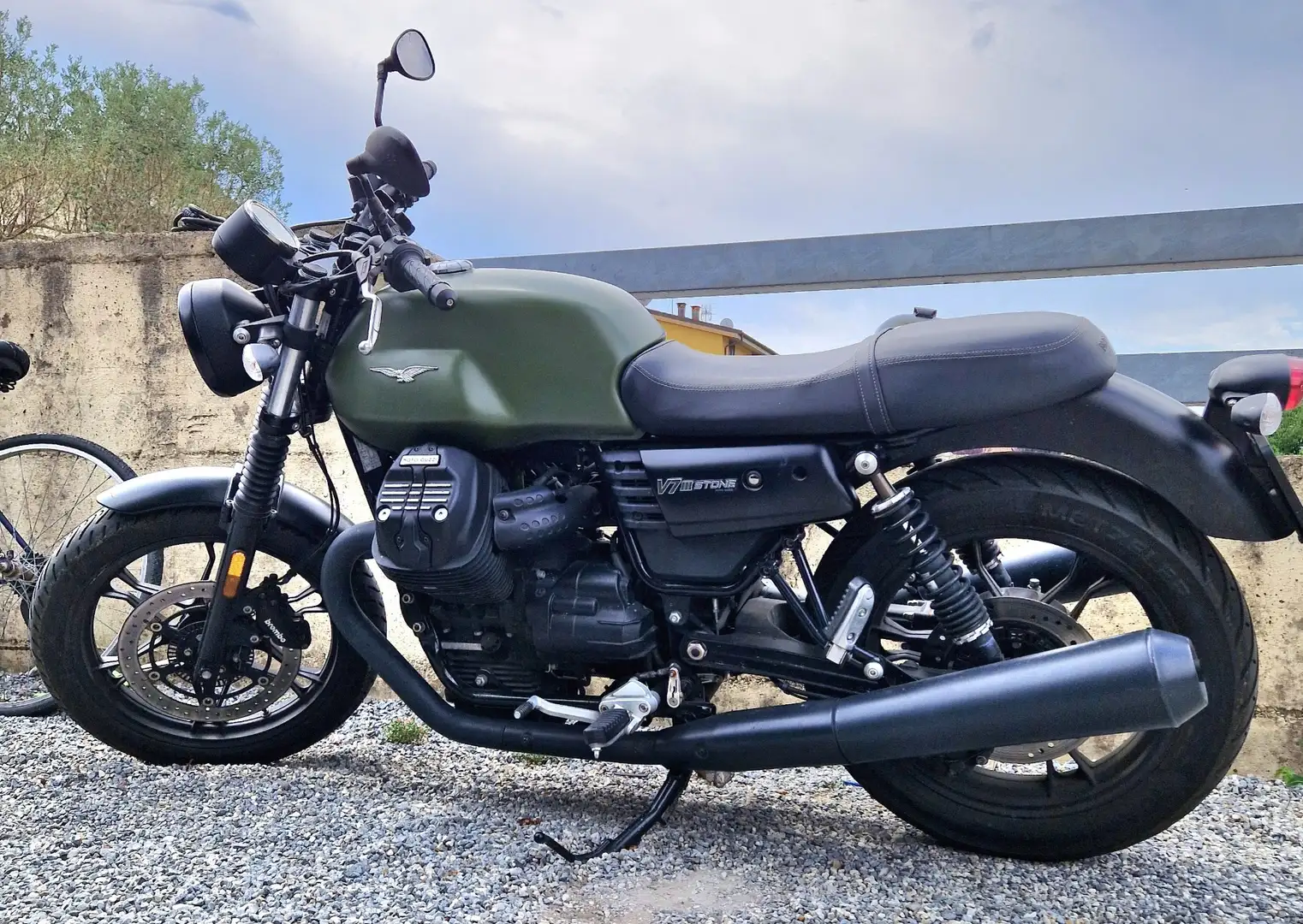 Moto Guzzi V 7 III Stone Verde - 1