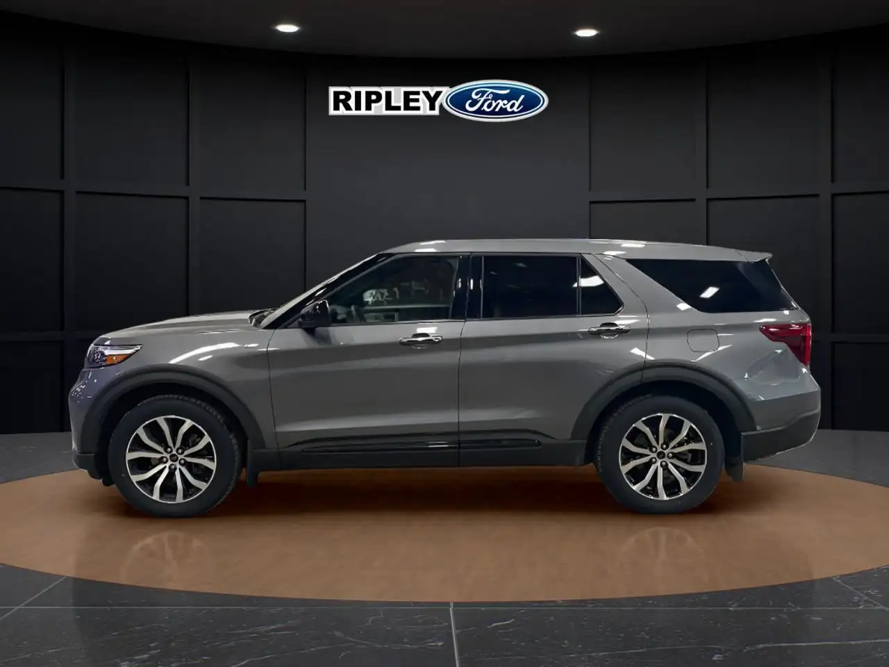 Ford Explorer photo Ford Explorer