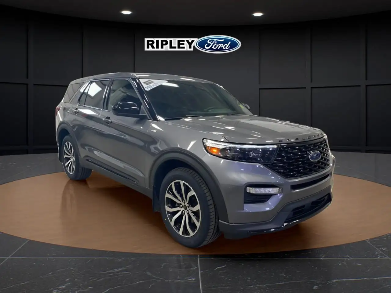 Ford Explorer photo Ford Explorer