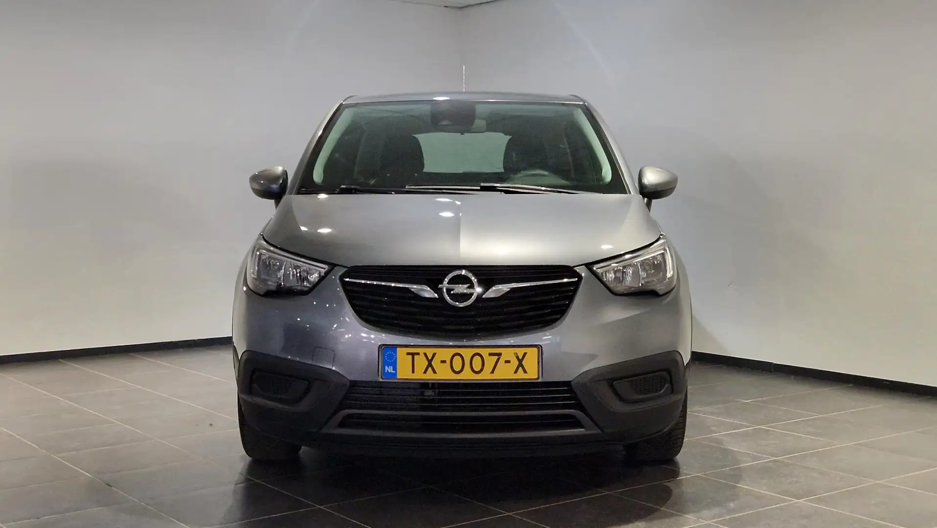 Opel Crossland X 1.2 Selection Grijs - 2