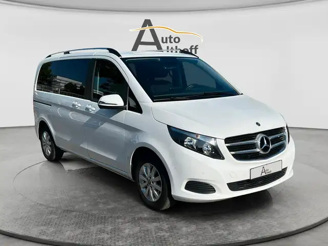 Mercedes-Benz V 220 V220d Rise Aut. PARK NAV TEMP KAM SHZ 7-SITZER