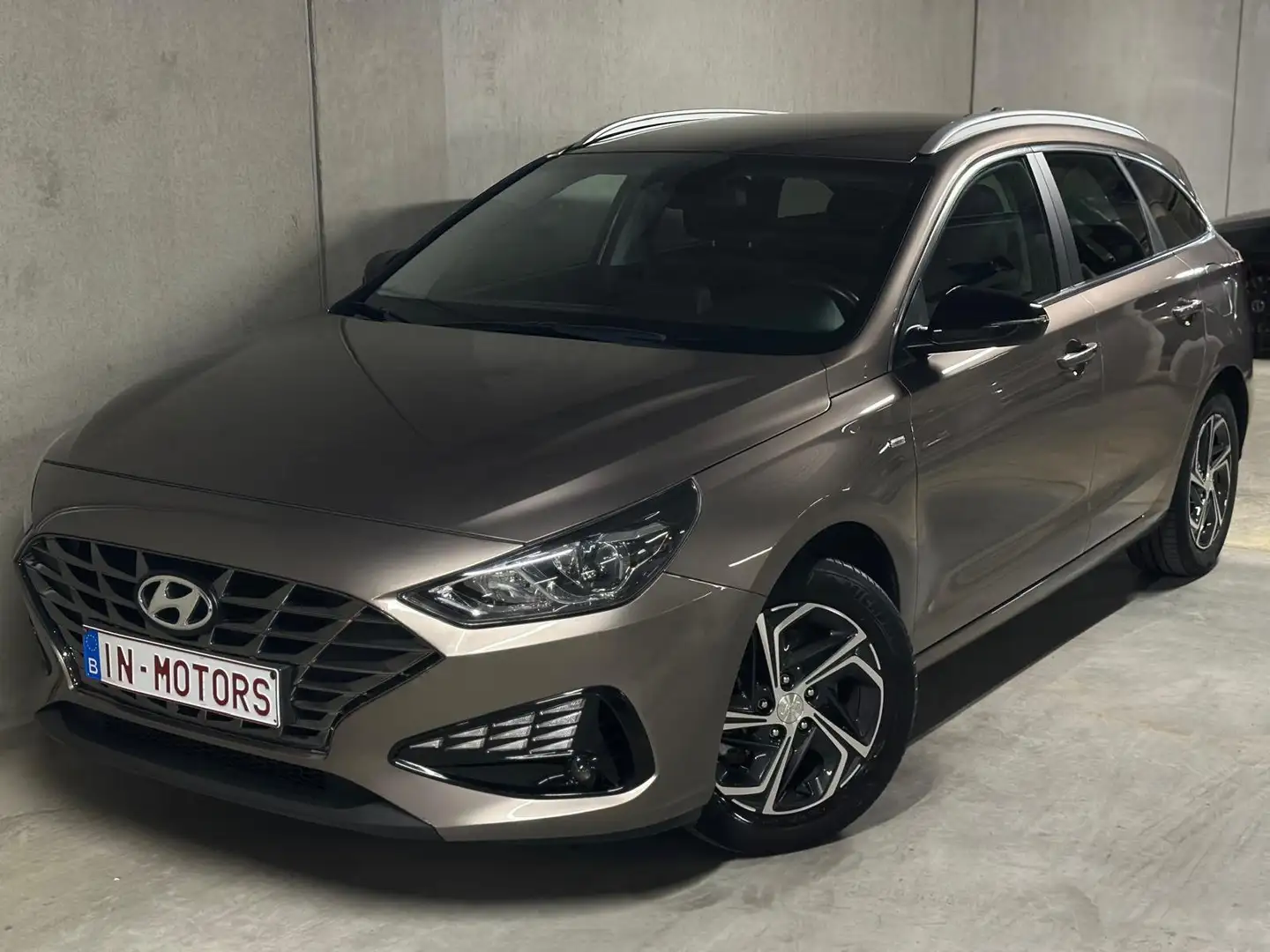 Hyundai i30 SW | 1.0i MHEV | CAMERA | KEY-LESS | TREKHAAK ! Brons - 1