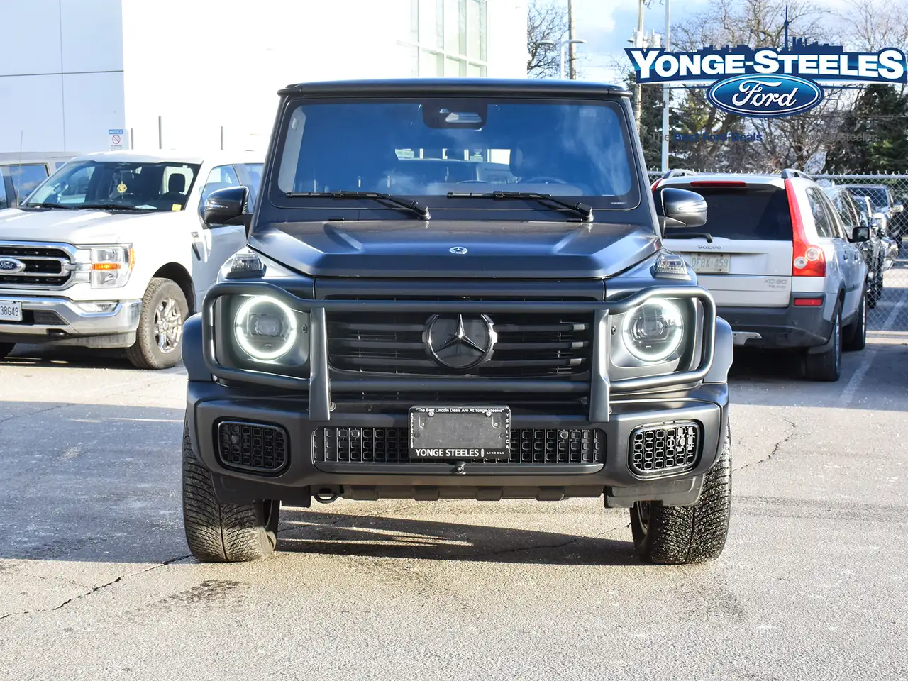 Mercedes-Benz G-Class снимка Mercedes-Benz G-Class