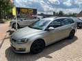Volkswagen Golf VII Variant Cup AT+Xenon+PDC+GJR+Sitzhz+HU/ Argent - thumbnail 1