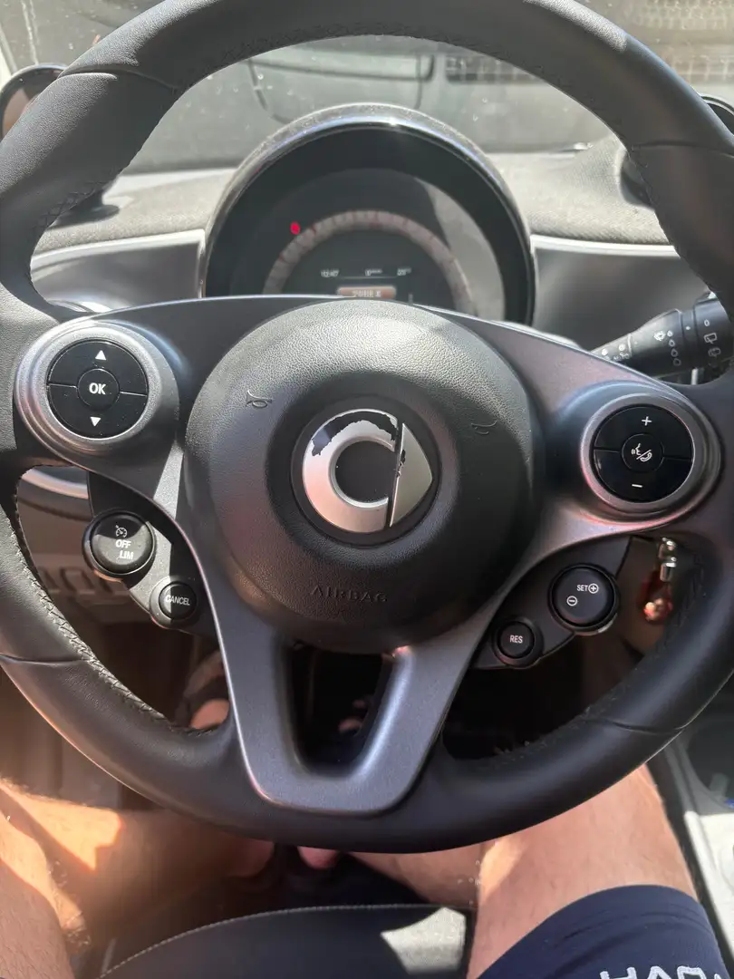 smart forTwo Fortwo III 2015 1.0 Passion 71cv twinamic my18 Brun - 1