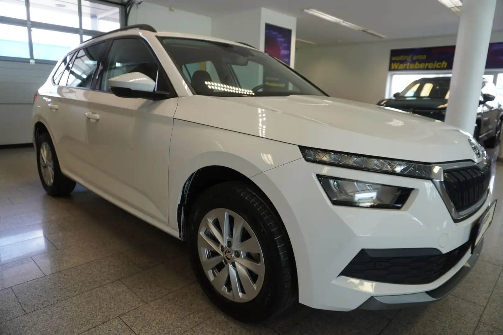 Skoda Kamiq 1.0 TSI Ambition Navi/PDC/ACC Weiß - 2