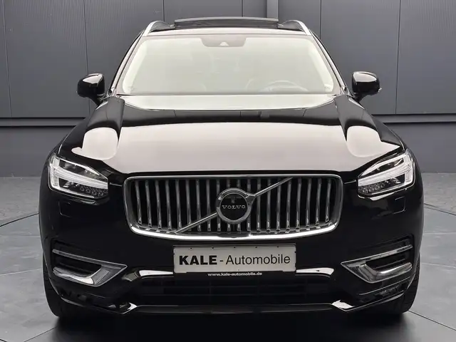 Volvo XC90 view 7