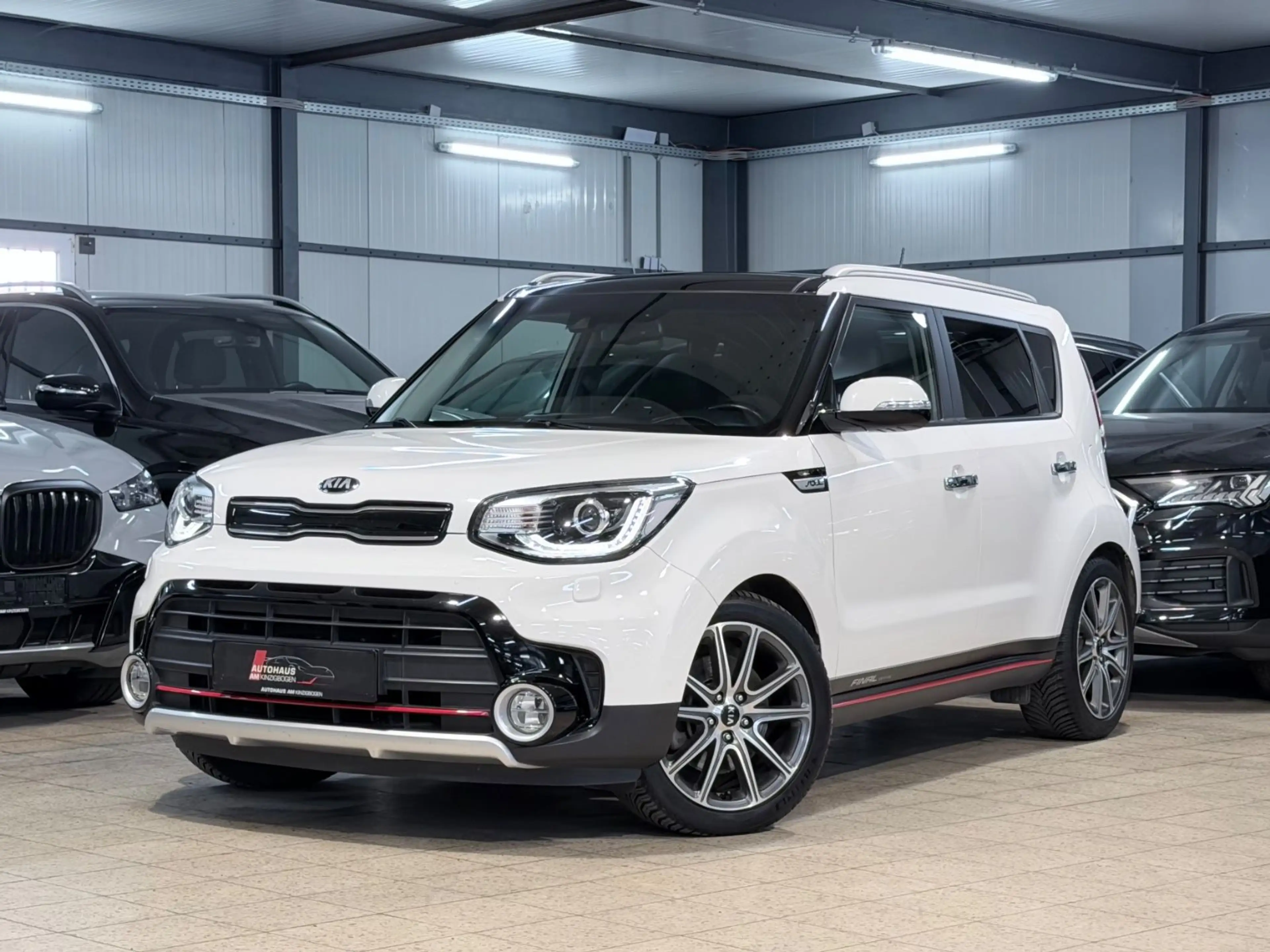 Kia Soul Turbo Final Edition PANO*JBL*SHZ*LANE*TEMP — photo 3