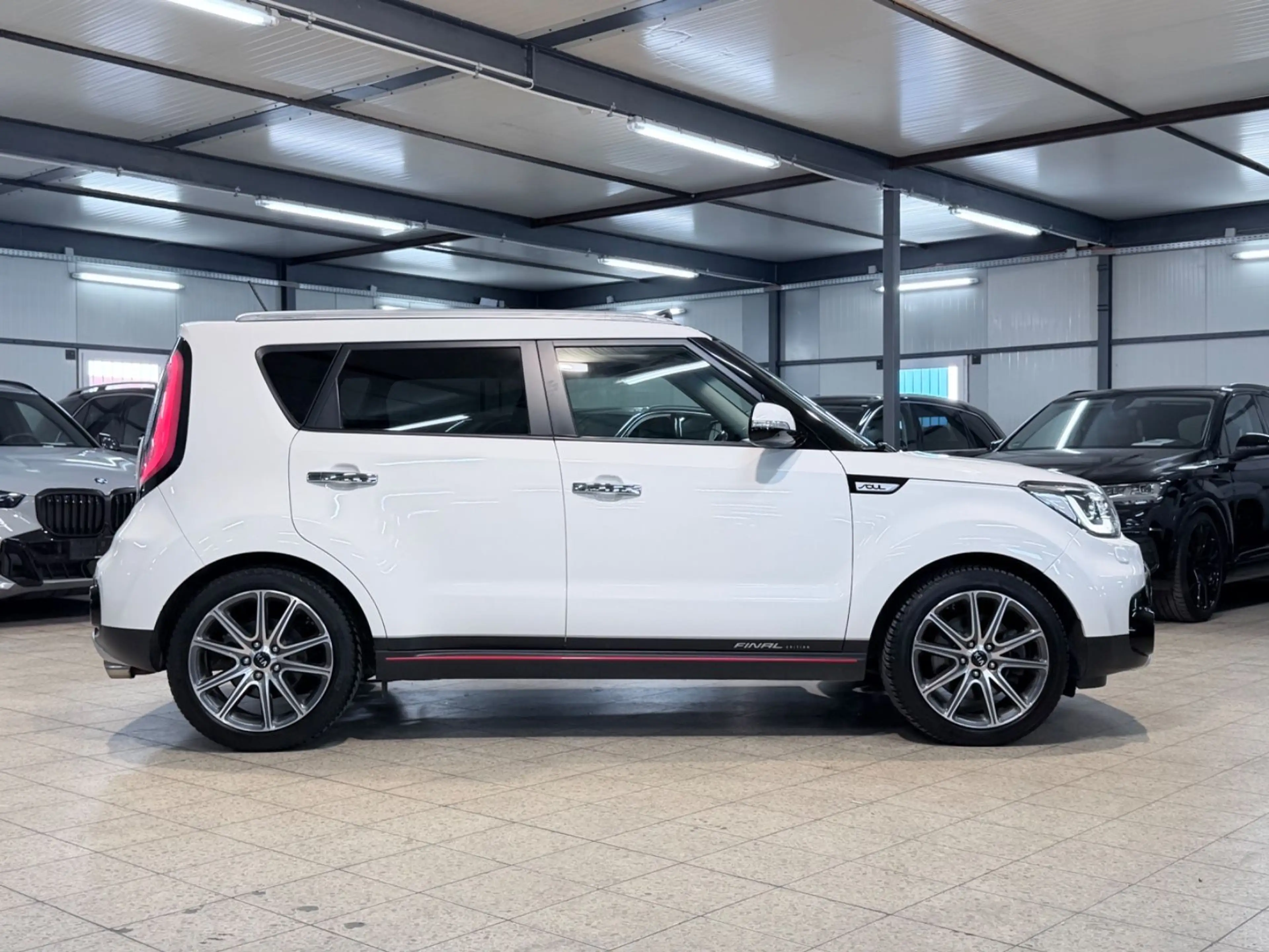 Kia Soul Turbo Final Edition PANO*JBL*SHZ*LANE*TEMP — photo 9