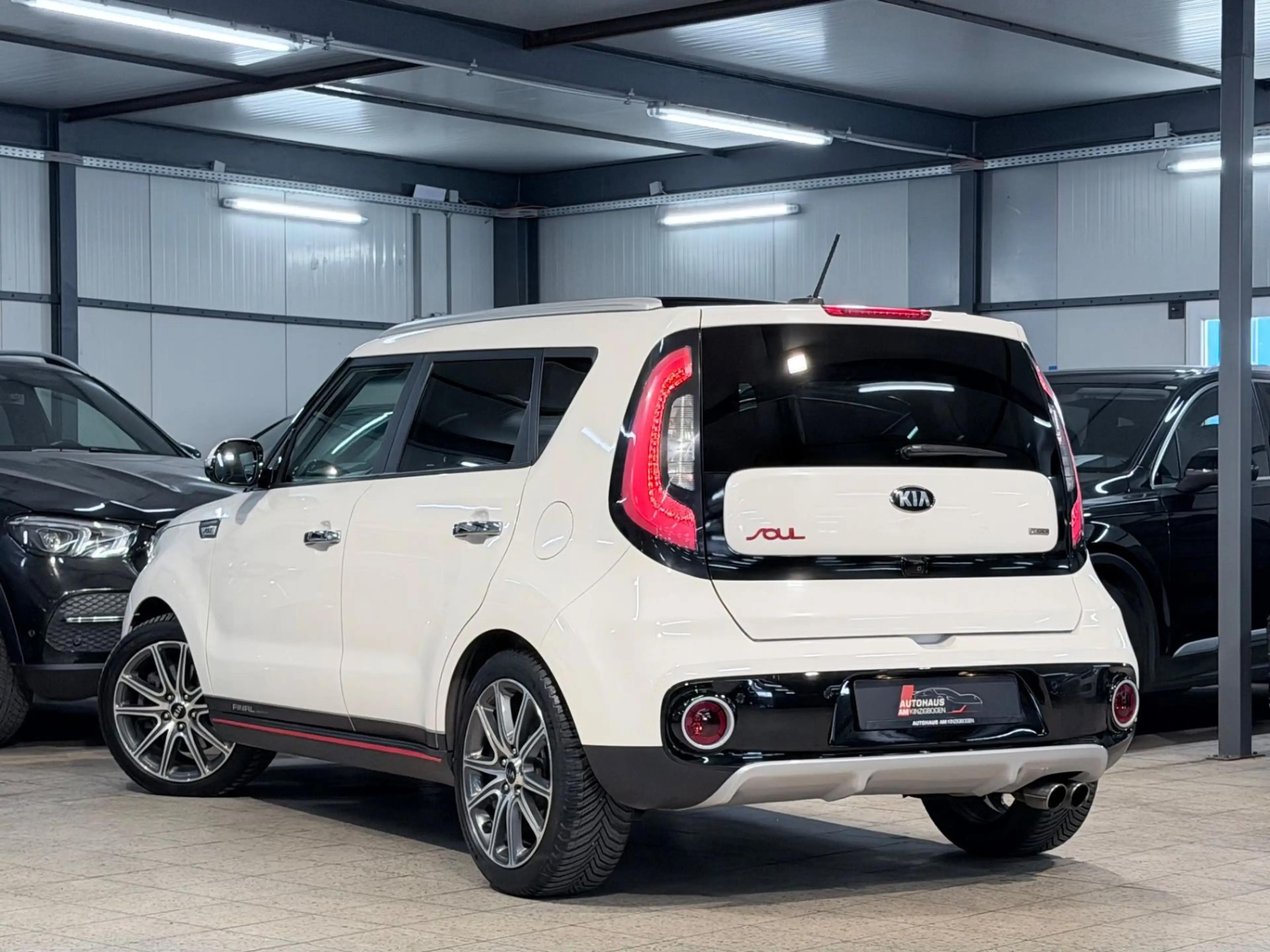 Kia Soul Turbo Final Edition PANO*JBL*SHZ*LANE*TEMP — photo 6