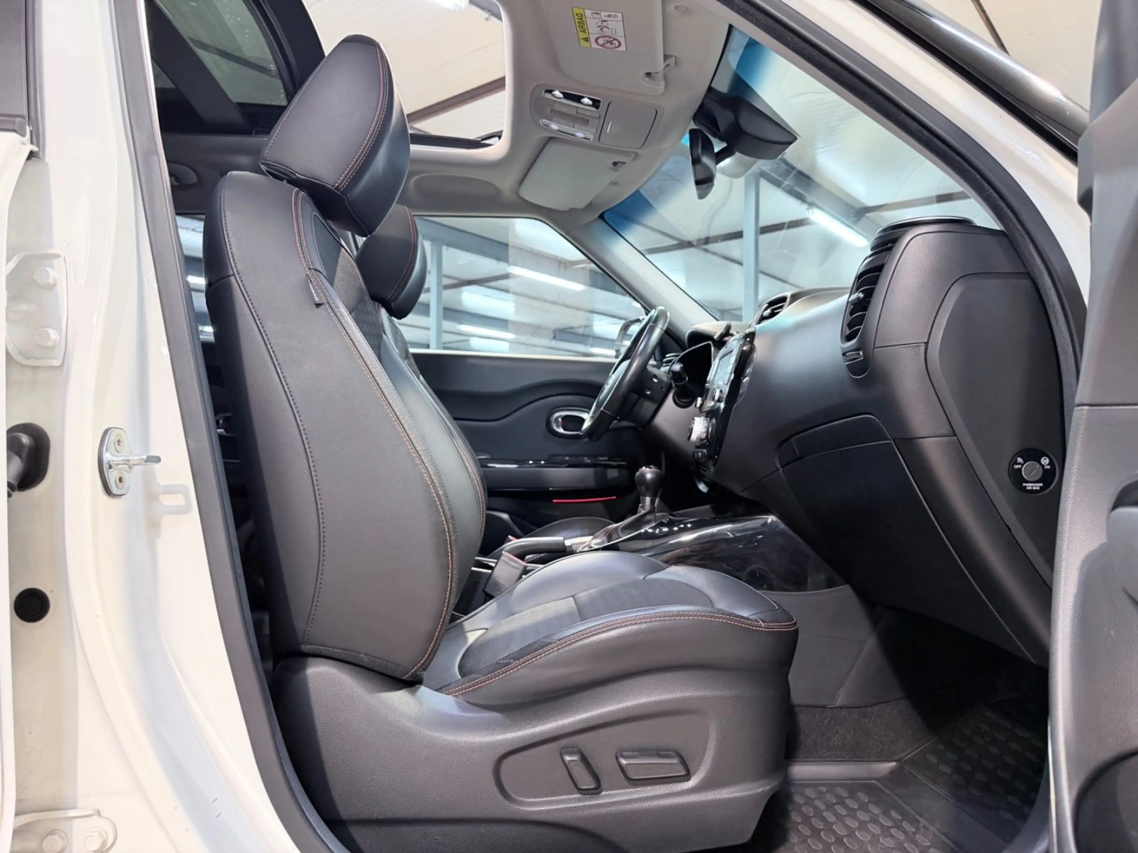 Kia Soul Turbo Final Edition PANO*JBL*SHZ*LANE*TEMP — photo 13