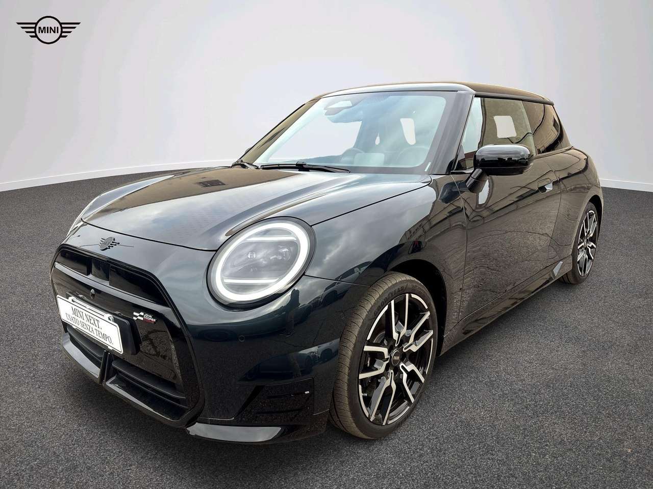 MINI Cooper SE John Cooper Works