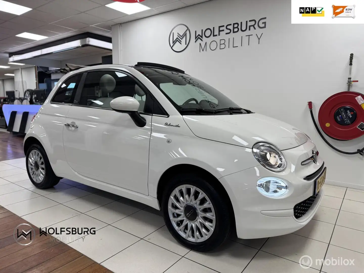 Fiat 500C 1.0 Hybrid Dolcevita|1ste eig.|Nap|Cabrio|Climate& Wit - 1