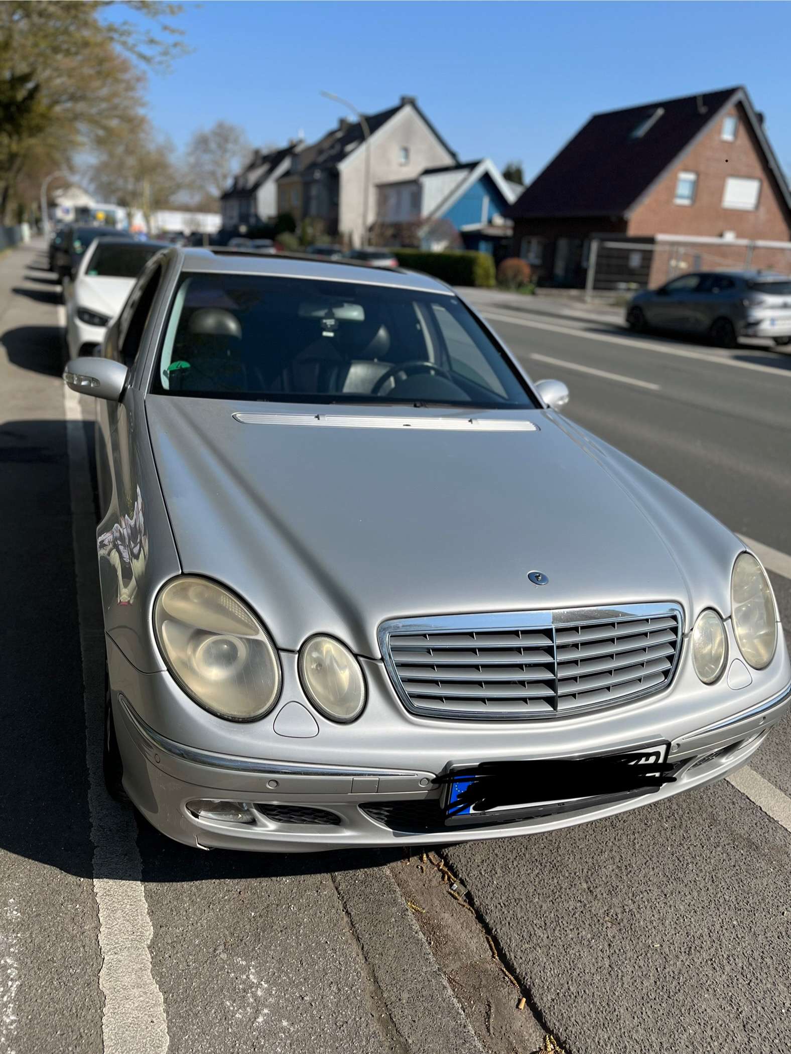 Second hand Mercedes Benz 270 