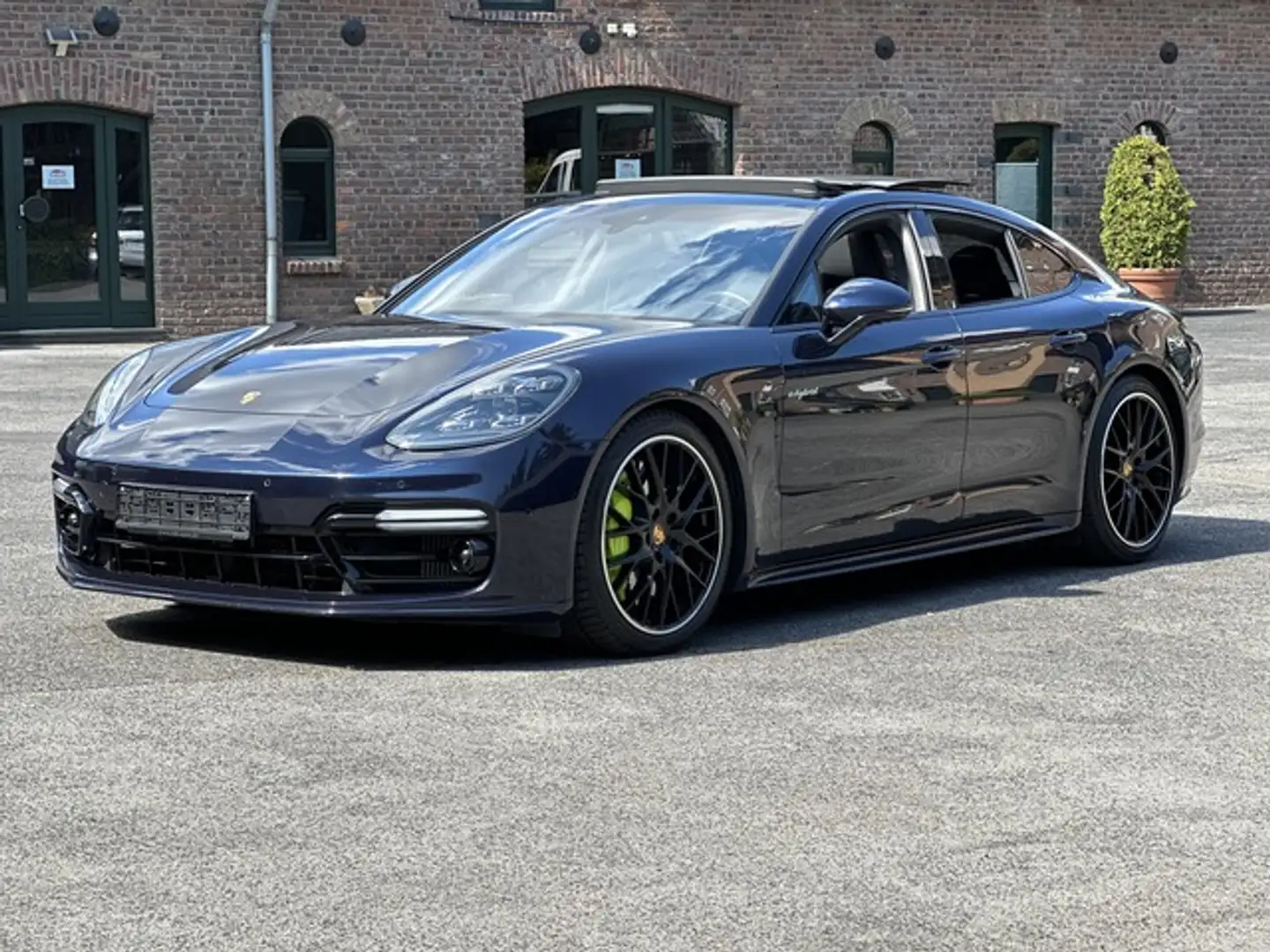 Porsche Panamera Turbo S E-Hybrid SPORTABGAS*MATRIX*KAMERA360*BURME Blau - 1