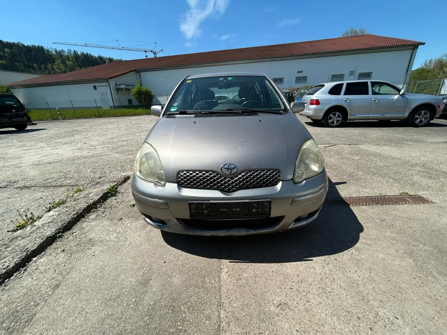 Toyota Yaris 1.3 SolKlima/AC 5-Türig Grau - 1