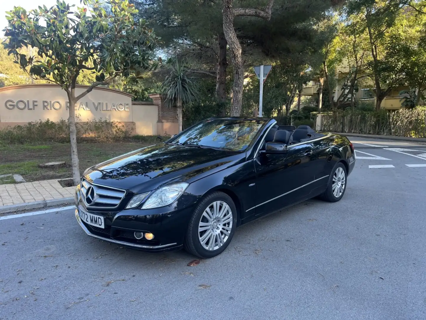 Mercedes-Benz E 200 Cabrio CGI BE Aut. Negro - 1