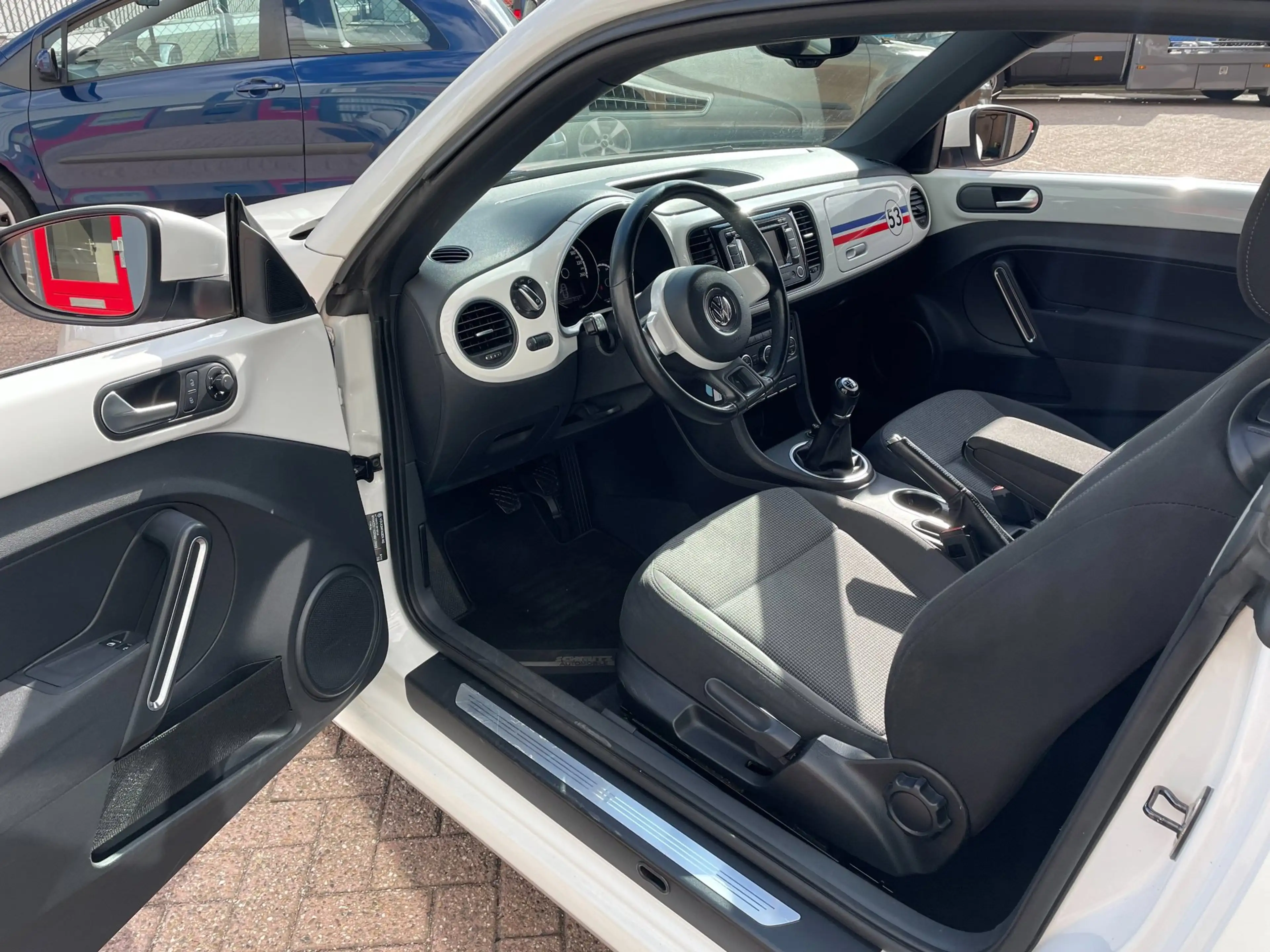 Volkswagen Beetle 1.2 TSI Herbie Design Limited BlueMotion — photo 5