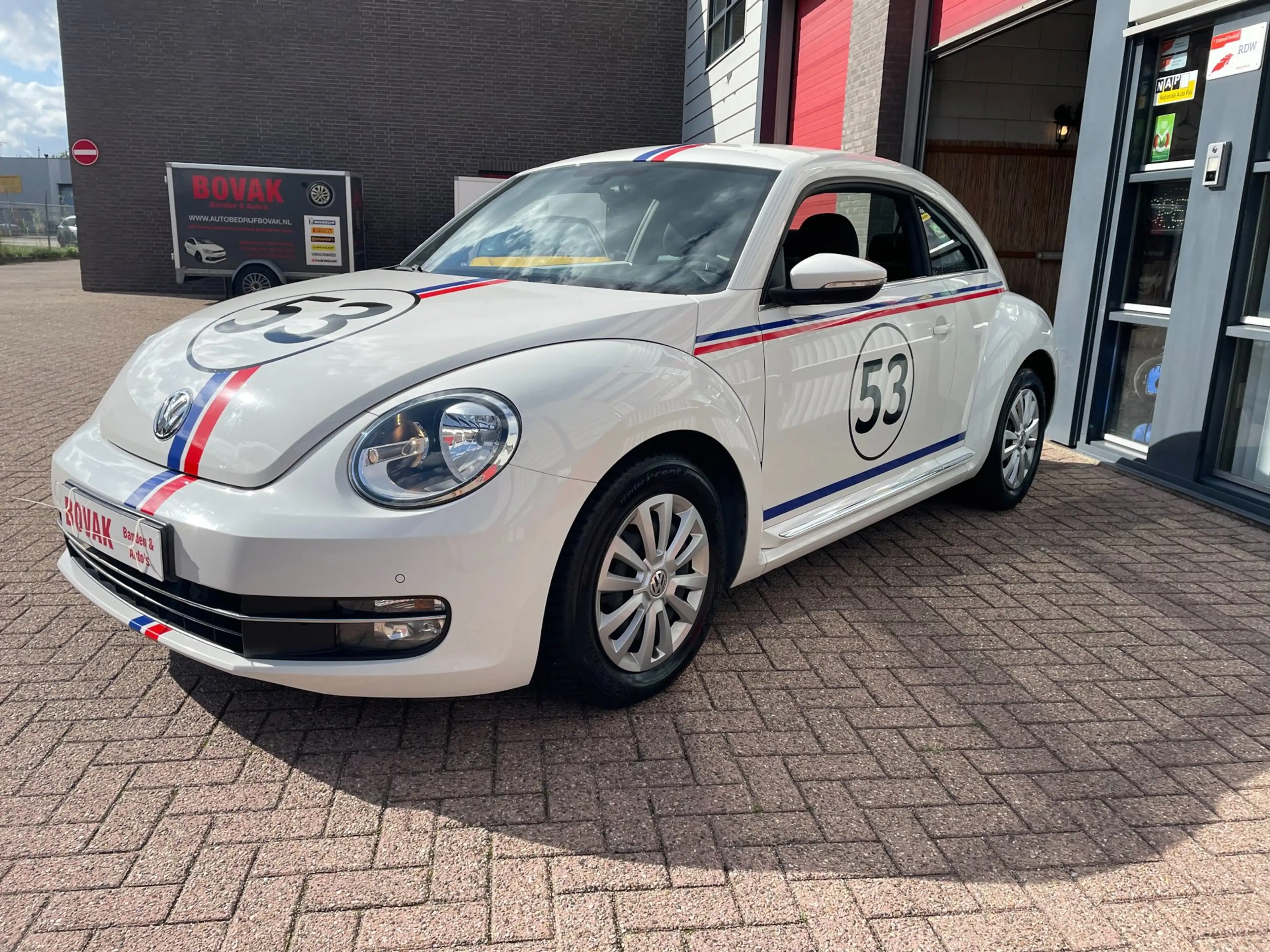 Volkswagen Beetle 1.2 TSI Herbie Design Limited BlueMotion — photo 3
