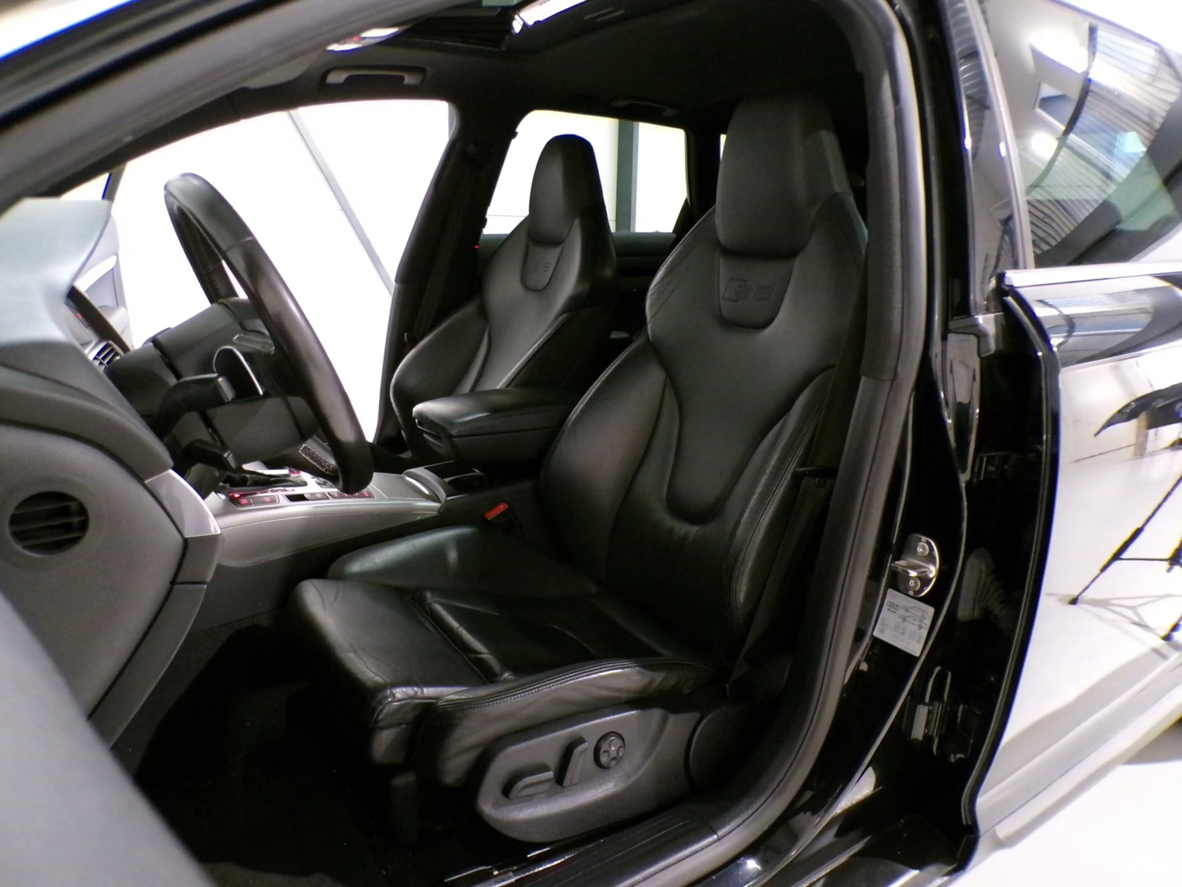 Audi S6 Avant 5.2 FSI S6 Schuifdak Trekhaak Xenon Leer Mem — photo 28