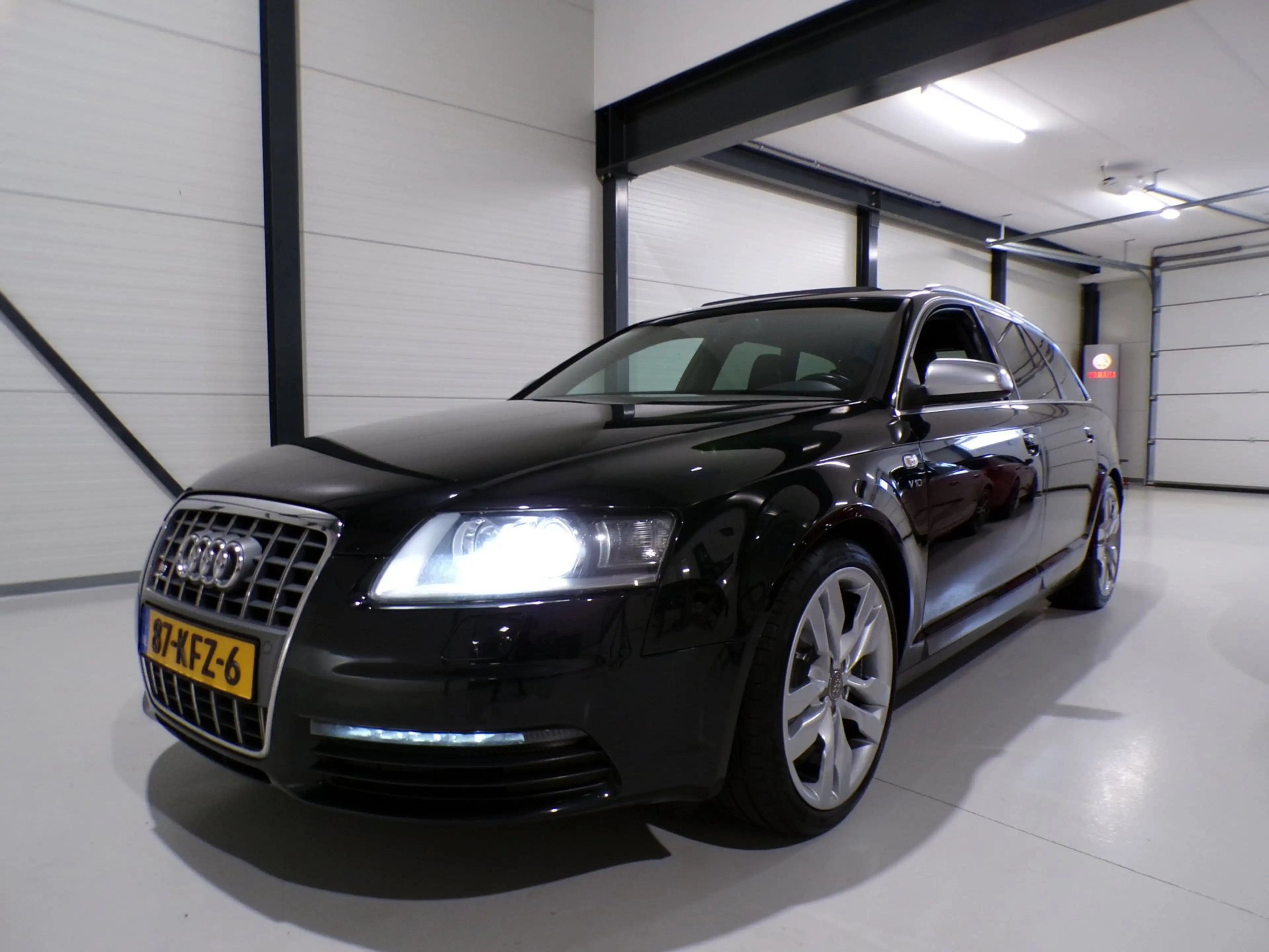 Audi S6 Avant 5.2 FSI S6 Schuifdak Trekhaak Xenon Leer Mem — photo 35