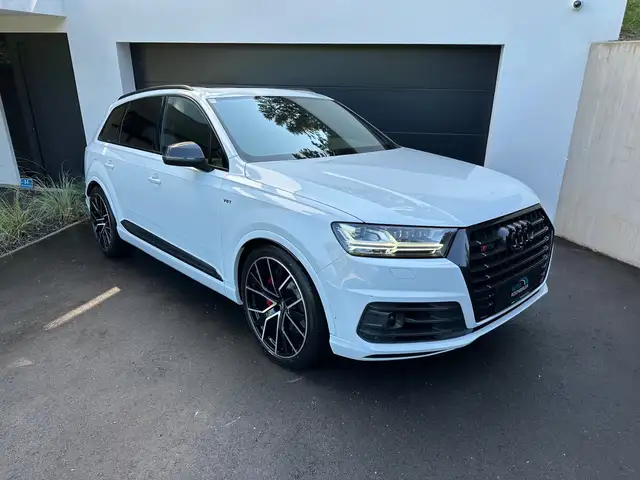 Audi SQ7 4.0TDI*quattro*MATRIX*PANO*AHK*7-Sitzer*22Zoll*uvm