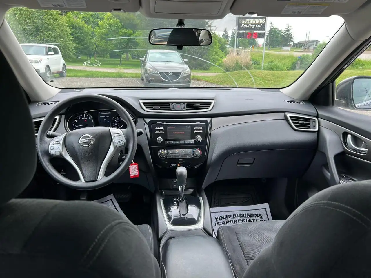 Nissan Rogue снимка Nissan Rogue