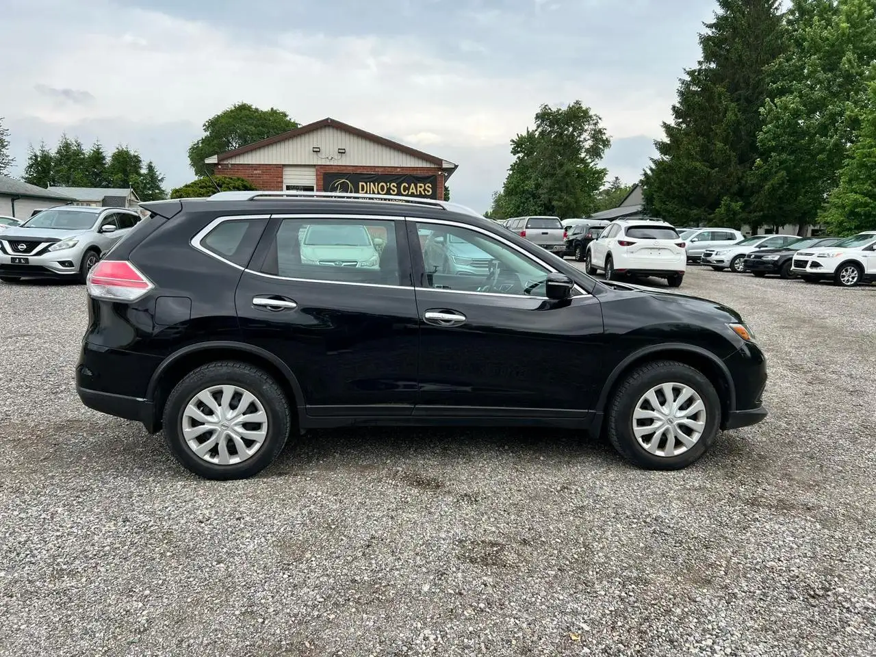 Nissan Rogue снимка Nissan Rogue