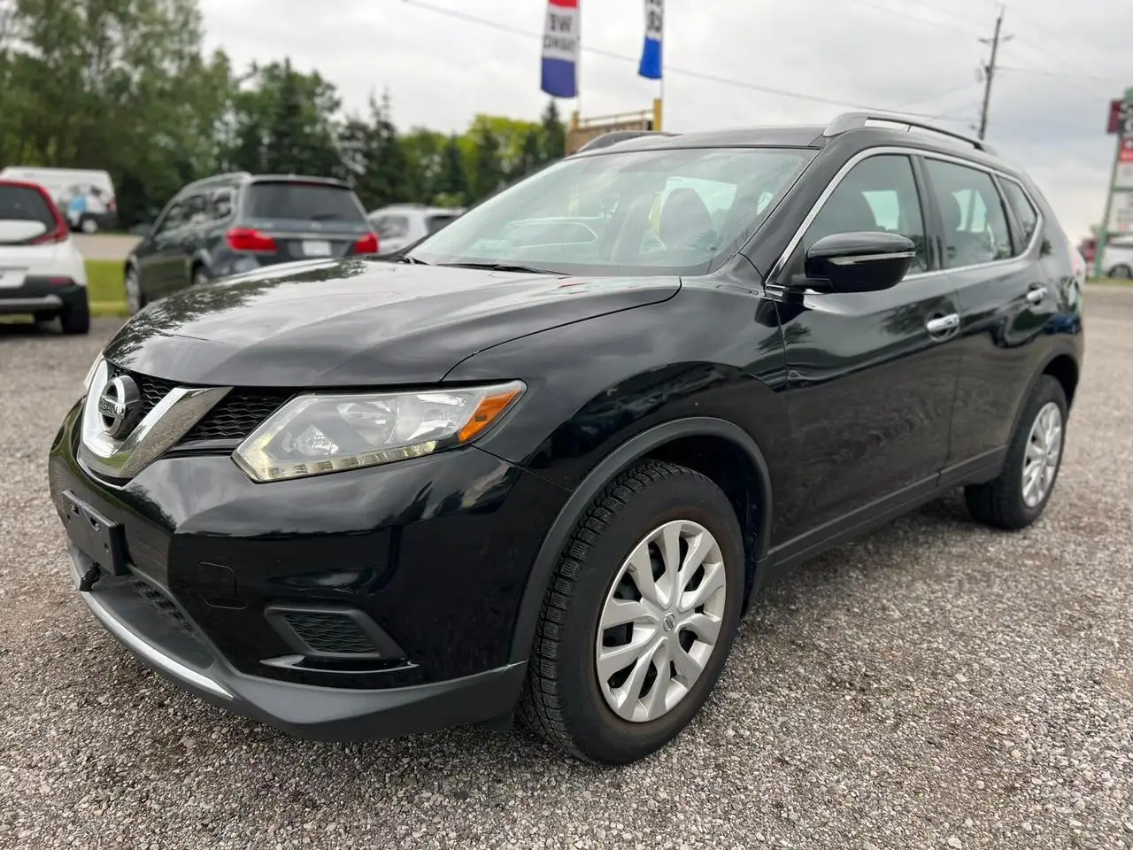 Nissan Rogue снимка Nissan Rogue